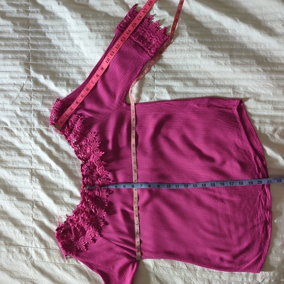 Cute pink summer top with crochet details - Picture 5 of 5